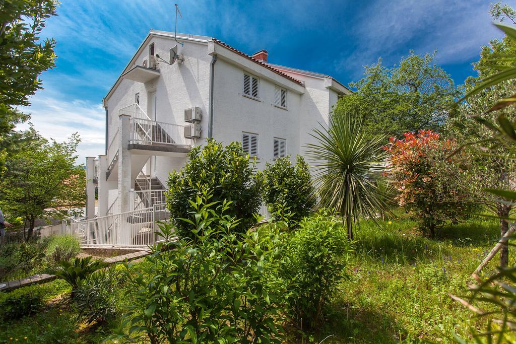 Apartments Casa Bianca Crikvenica Luaran gambar
