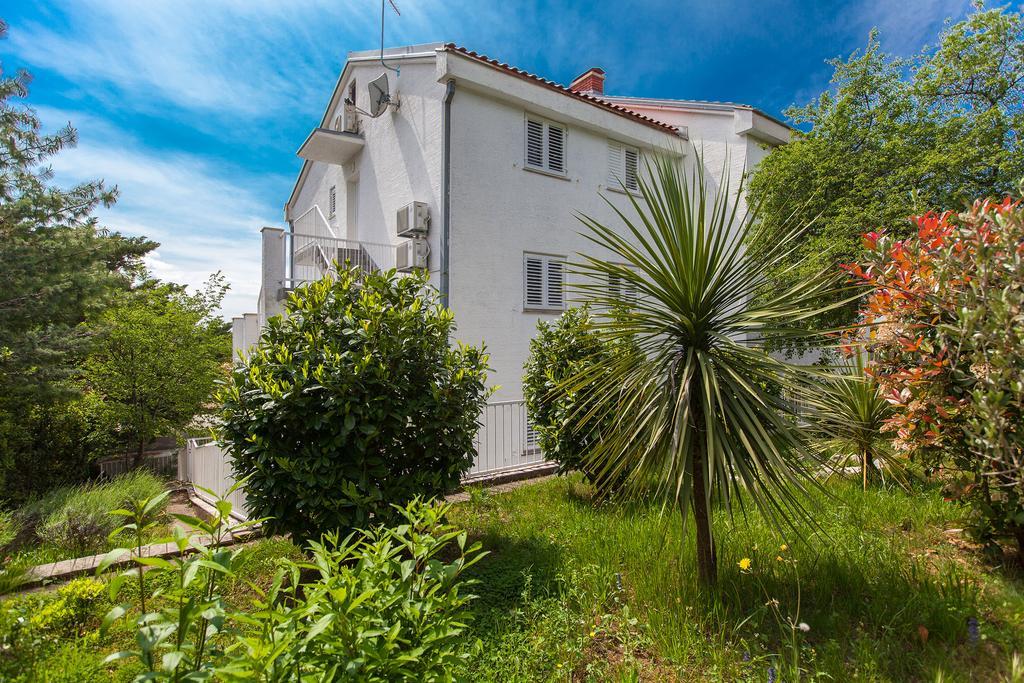 Apartments Casa Bianca Crikvenica Luaran gambar
