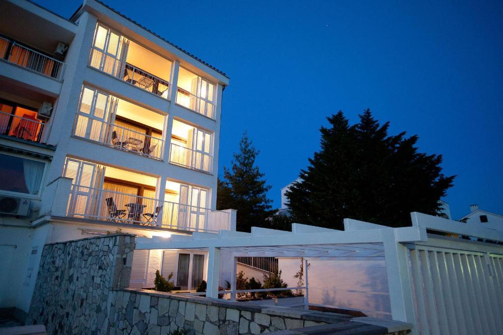 Apartments Casa Bianca Crikvenica Luaran gambar