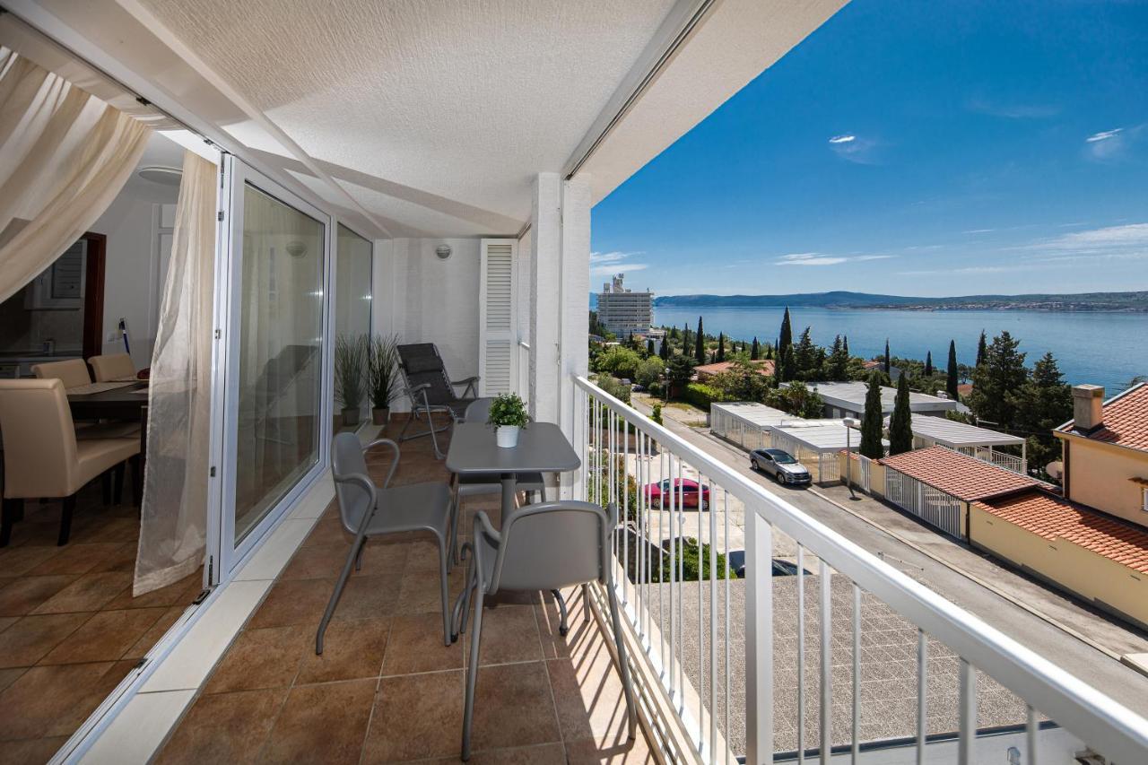 Apartments Casa Bianca Crikvenica Luaran gambar
